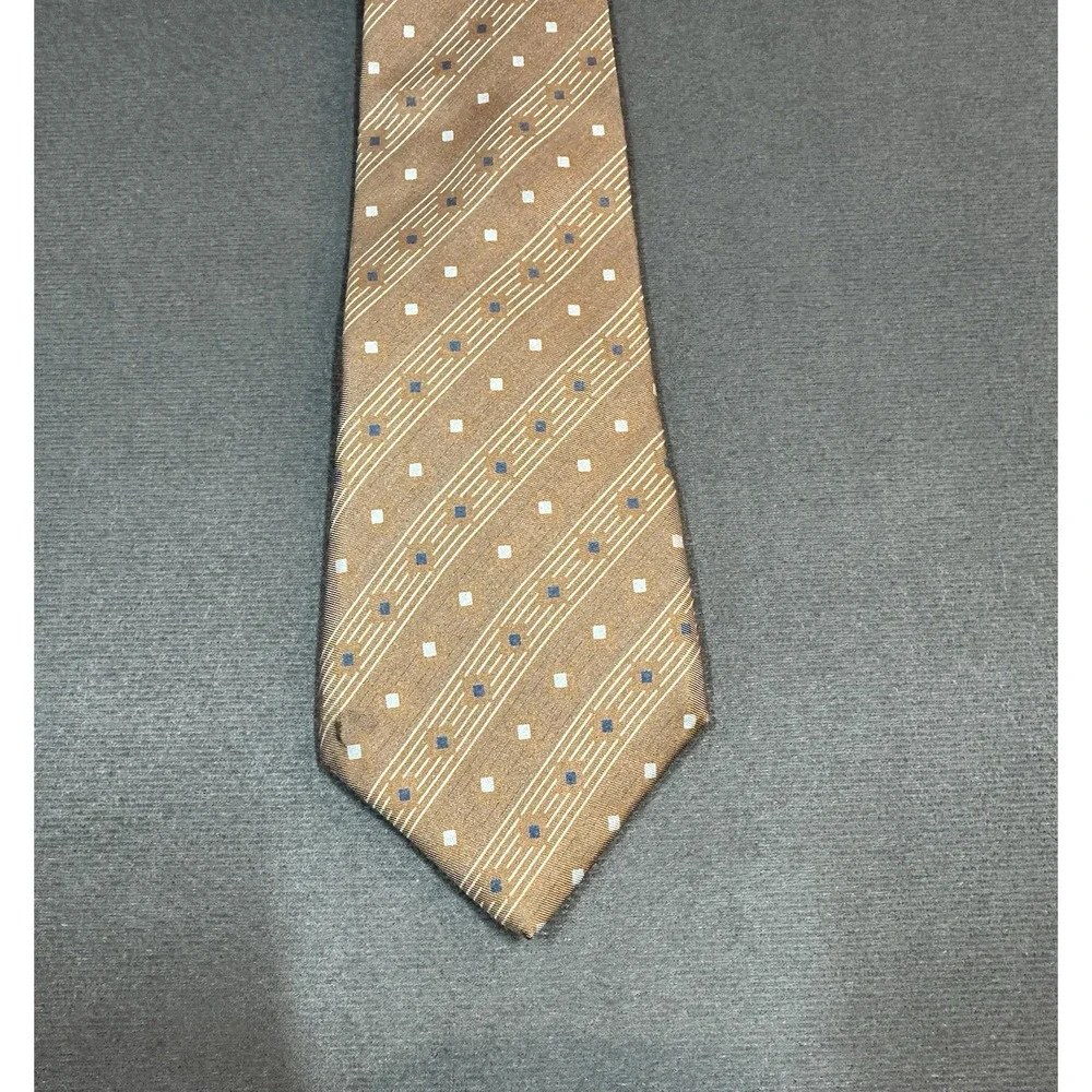 Geoffrey Beene Tie Blue Tan Mens Necktie Made In USA 100% Silk 56